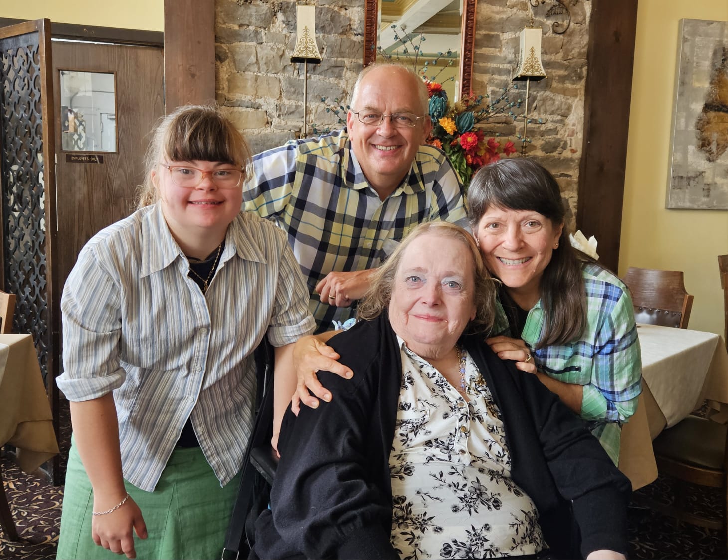 Kaye poses with her family during her visit to Merrickville.